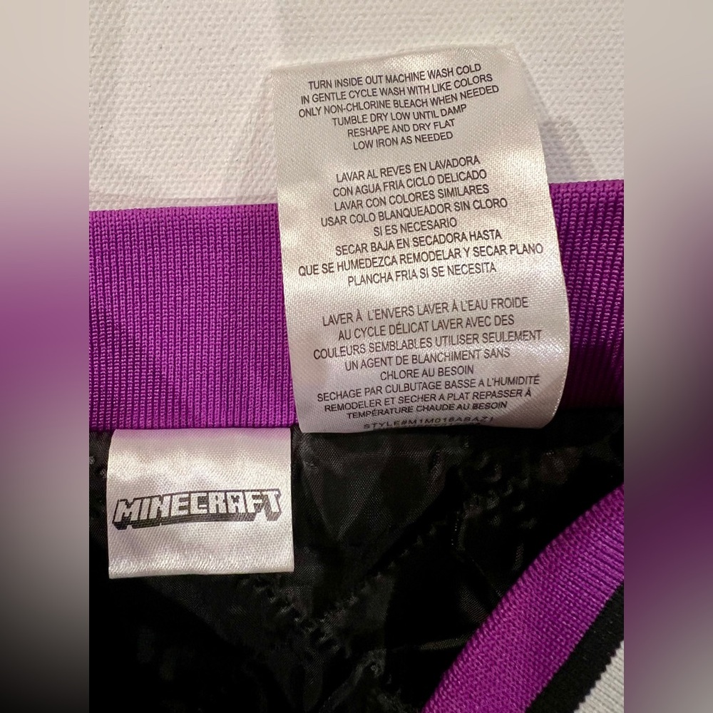 Minecraft Ender Dragon Bomber Jacket Kids Black and Purple Puffer Size 7 Unique - Picture 11 of 12